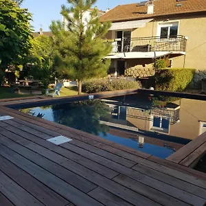 chambre-dhotes-le-cypres-bleu.hotels-rhonealpes.com/